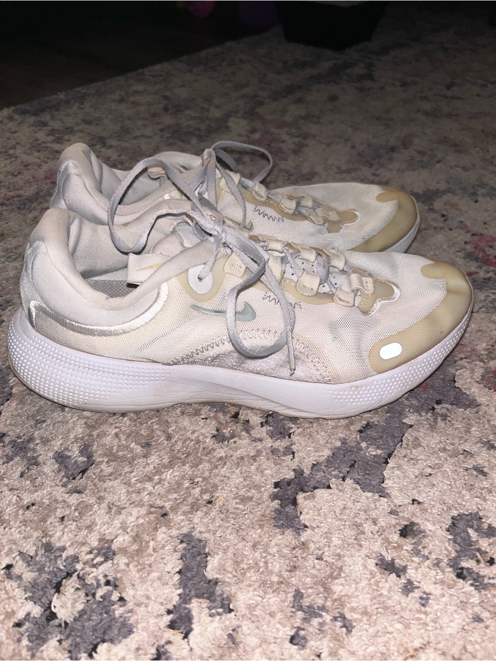 Nike Women's Cream/White Lightweight Sneakers